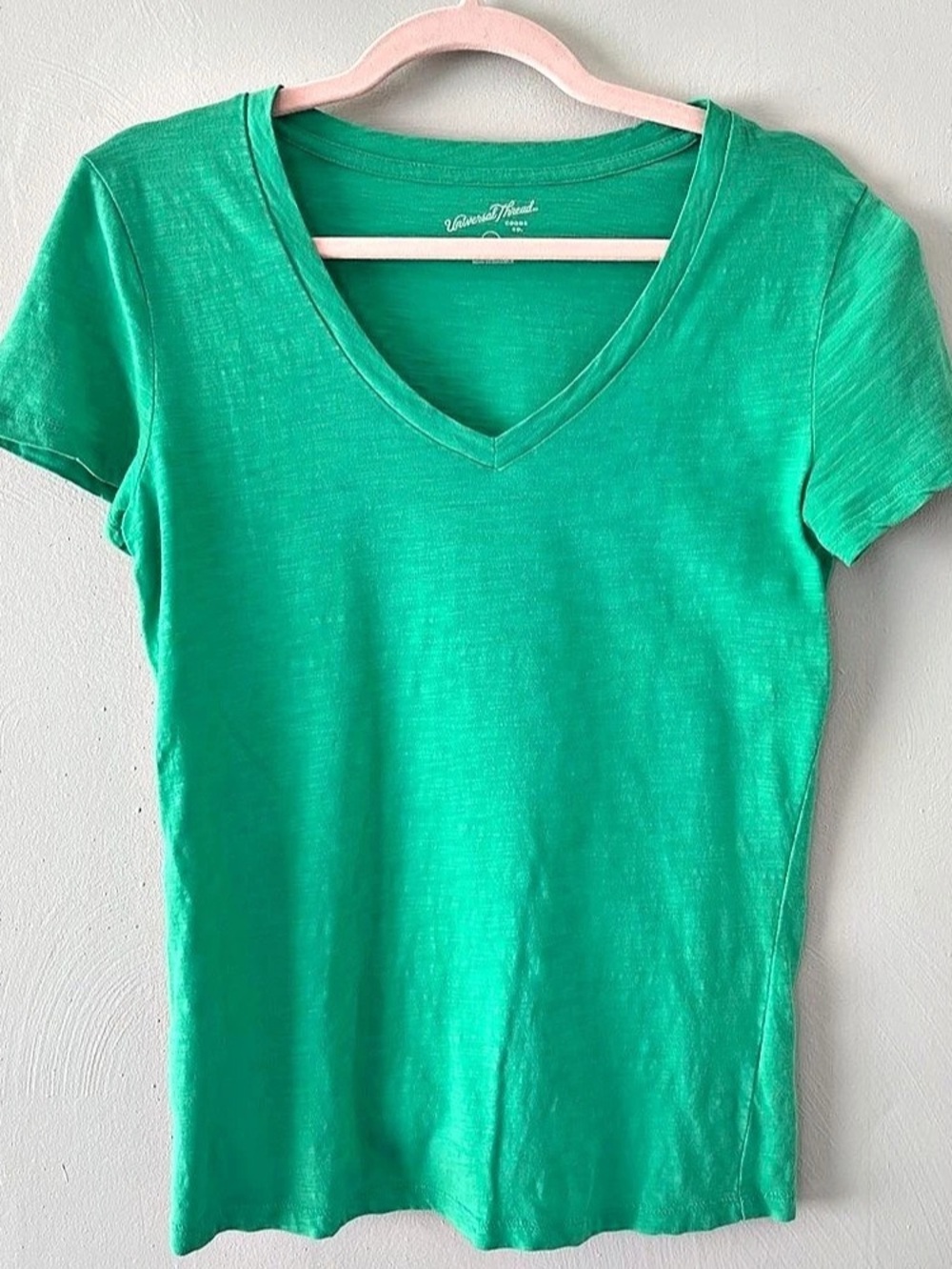 Universal Thread Short-Sleeve Iconic V-Neck T-Shirt Green Small